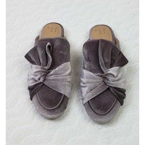 A.N.D Eawy  Casual Slip On Shoes Tuape  With A Knot  Womens Size  6.5, 8,